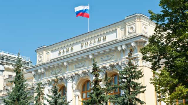 BC da Rússia corta juro básico pela 3ª vez desde abril, com valorização do rublo