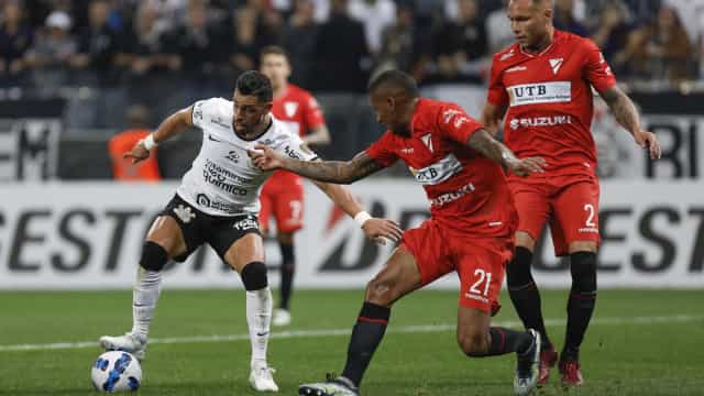 Corinthians decepciona, empata com Always Ready e passa em 2º no Grupo E