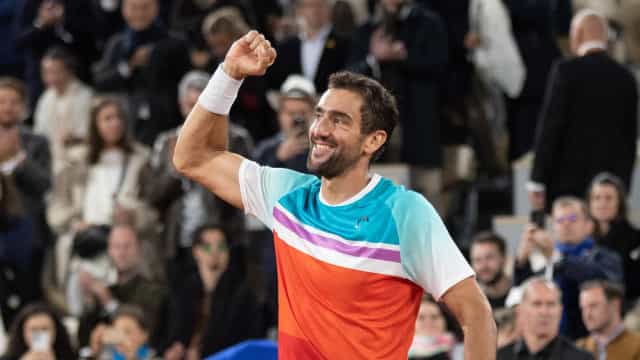 Cilic arrasa com Medvedev em Roland Garros e adia sonho de russo voltar ao topo