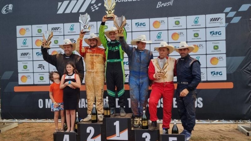 William Cancelier é o grande vencedor do final de semana no campeonato de Velocidade na Terra