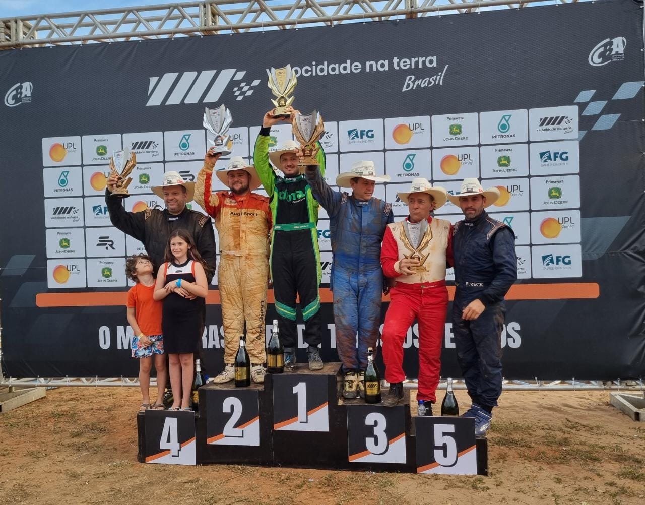 William Cancelier é o grande vencedor do final de semana no campeonato de Velocidade na Terra