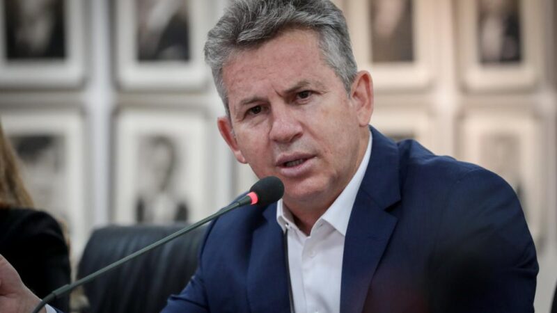 Mauro Mendes assina na 3ª ordem de serviço para construção do Hospital Regional de Alta Floresta