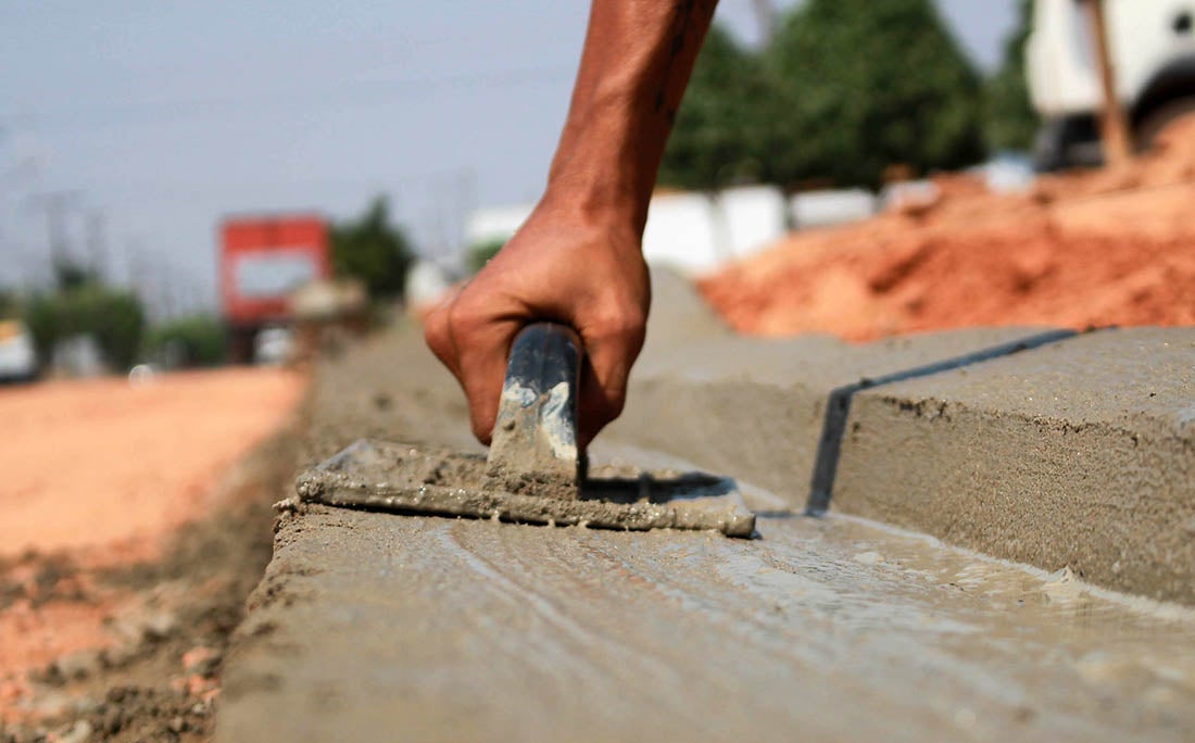 Assinado contrato de R$ 3,9 milhões para asfalto em ruas de bairro em Alta Floresta