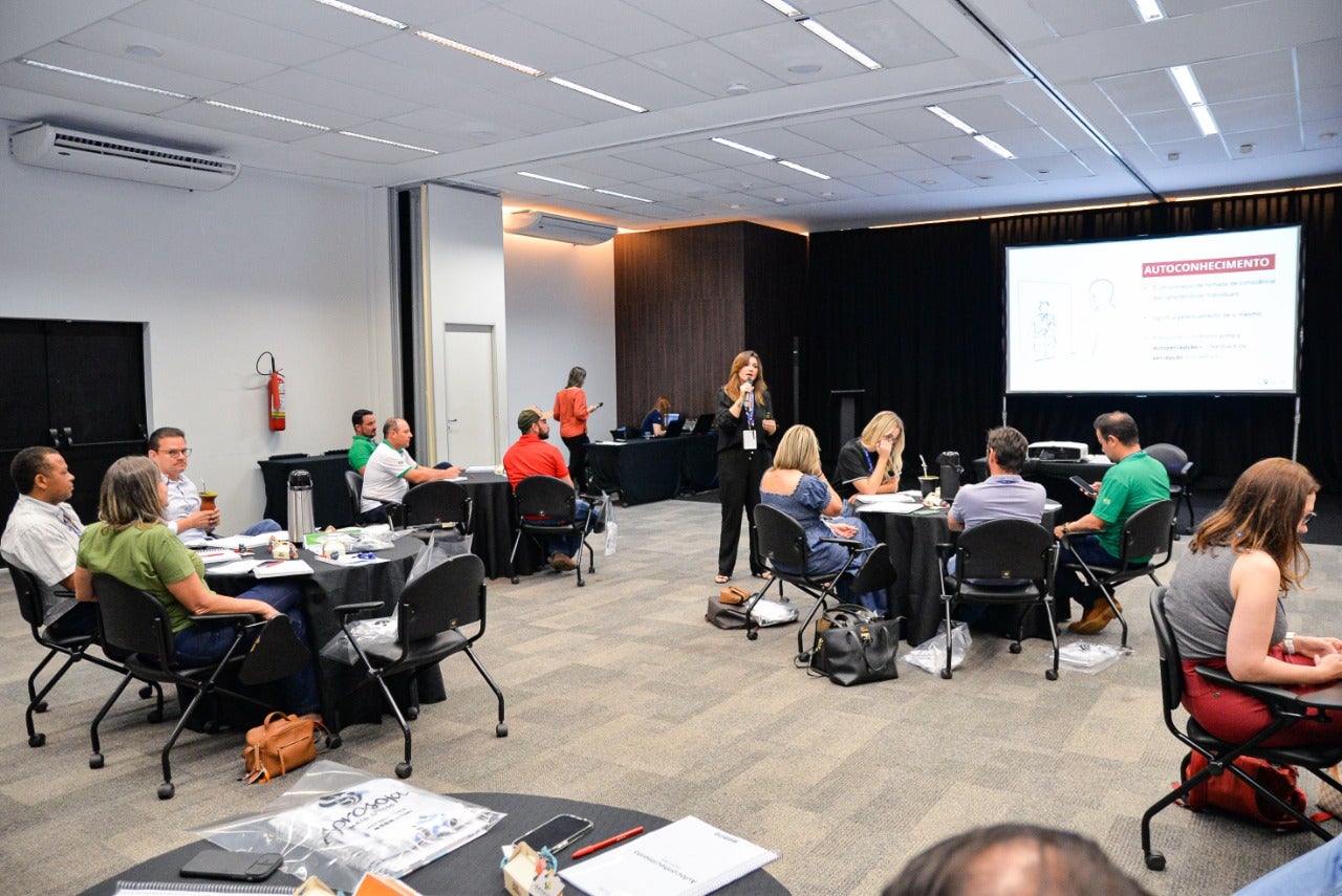 Autoconhecimento e performance em Gestão de pessoas são temas da Academia de Liderança