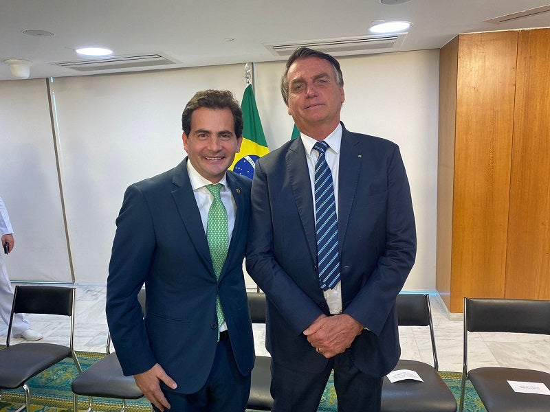Bolsonaro sanciona projeto de Lei de senador de MT para reduzir as contas de energia elétrica