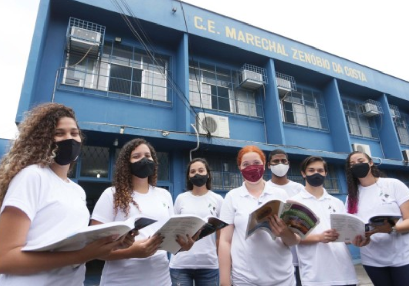 Alunos de escola pública vencem olimpíada internacional de matemática