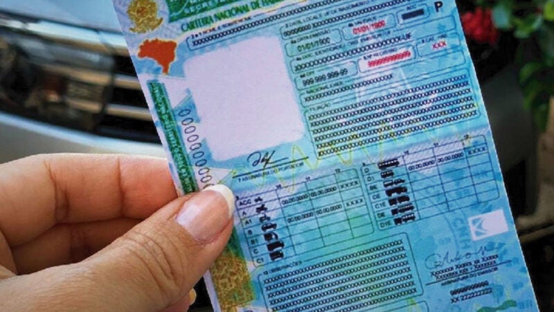 Nova CNH já está valendo; saiba o que muda na carteira de habilitação