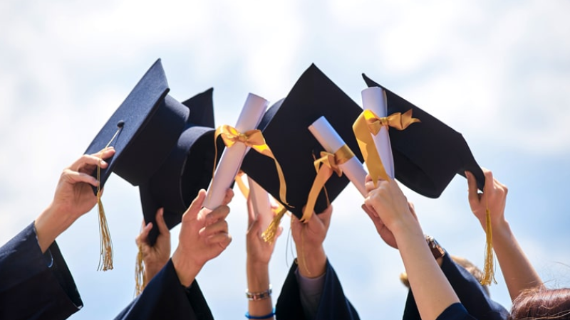 Estudar fora: universidades nos EUA oferecem cursos a partir de US$ 375