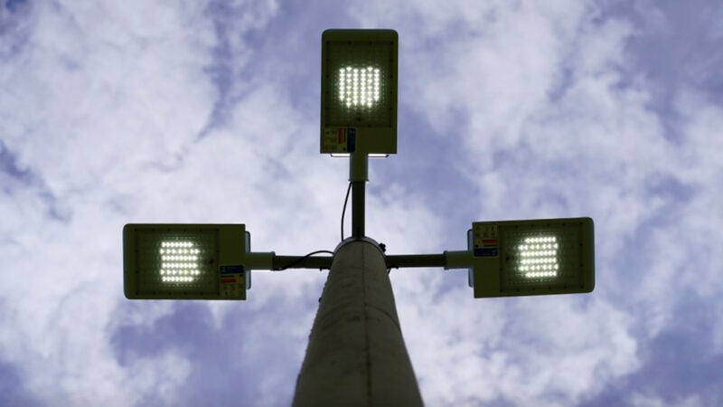 Governo do Estado entrega primeira remessa de lâmpadas de LED para 10 municípios