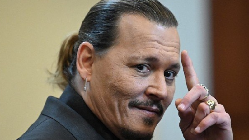 Johnny Depp ganha milhões de seguidores em menos de 24h no TikTok