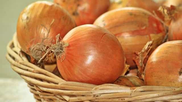 Cebola tem inflação superior a 20% em maio; veja maiores altas