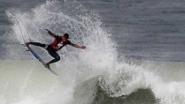 Filipe Toledo leva o tetra da etapa de Saquarema no Circuito Mundial de Surfe