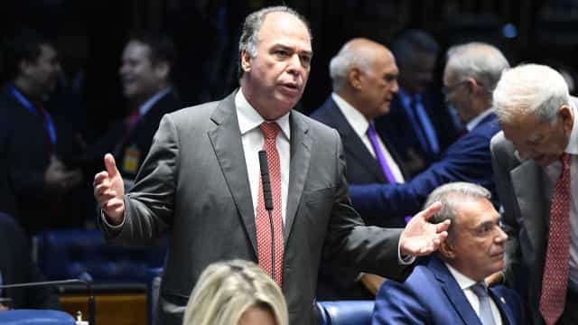 Relator diz que trabalha para concluir parecer de PL do ICMS até terça-feira