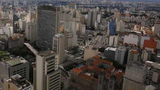 Capital paulista abre todas as unidades de saúde para multivacinação