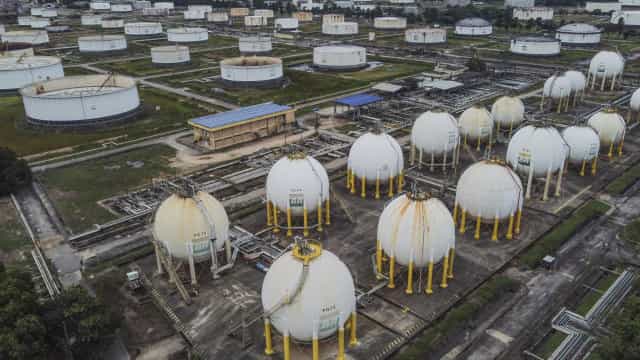 Petrobras eleva em 11,4% preço médio da querosene de aviação