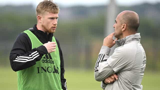 De Bruyne tenta o terceiro prêmio consecutivo de ‘Jogador do Ano’ da Inglaterra
