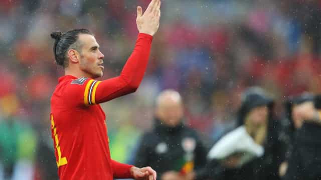 País de Gales derrota Ucrânia e volta à Copa do Mundo após 64 anos