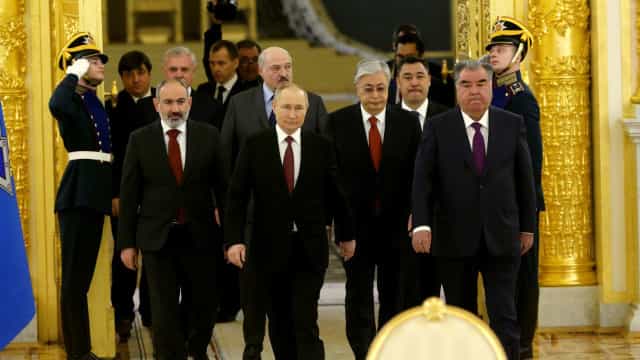 Cazaquistão descarta ex-ditador em alerta para futuro de Putin