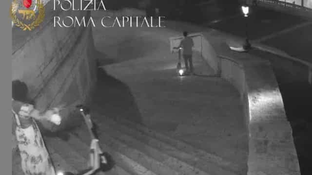 Turista danifica escadaria centenária em Roma. Prejuízo de 150 mil reais