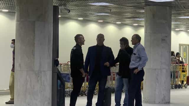 Everton de viagem para o Rio de Janeiro para assinar pelo Flamengo