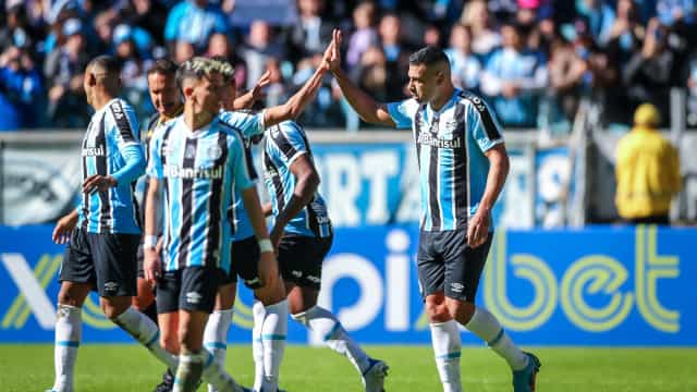 Grêmio perde chances, empata com CSA e vê ameaçada sua posição no G-4 da Série B