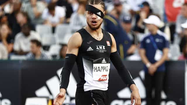 Atleta é atacado antes de prova, corre com olho tapado e vence com sobras