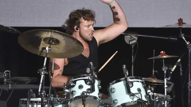 Ashton Irwin, dos ‘5 Seconds of Summer’, é hospitalizado após show