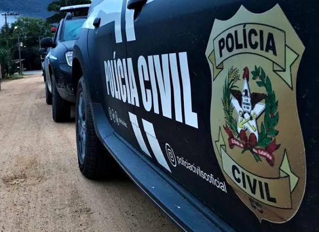 Tio é preso por abusar sexualmente de sombrinha de 12 anos
