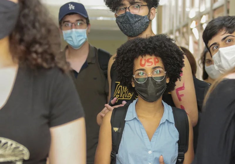 Programa de acolhimento na USP ajuda aluno cotista a concluir estudos