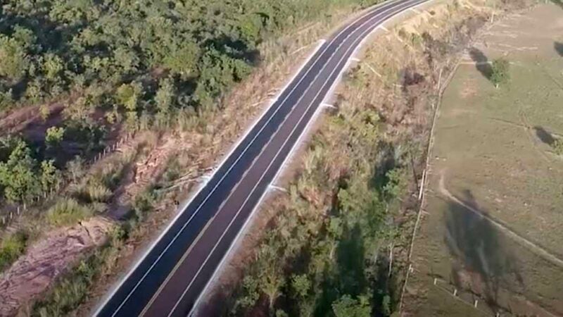 Governador entrega asfalto novo e pontes no Araguaia e a define como ‘região do progresso’