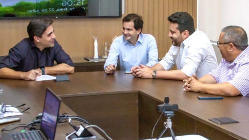 Prefeito se reúne com secretário e propõe instalar Escola Agrícola em Colíder
