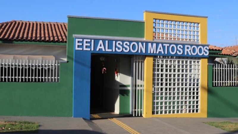Prefeito entrega reforma e ampliação de escola em Colíder
