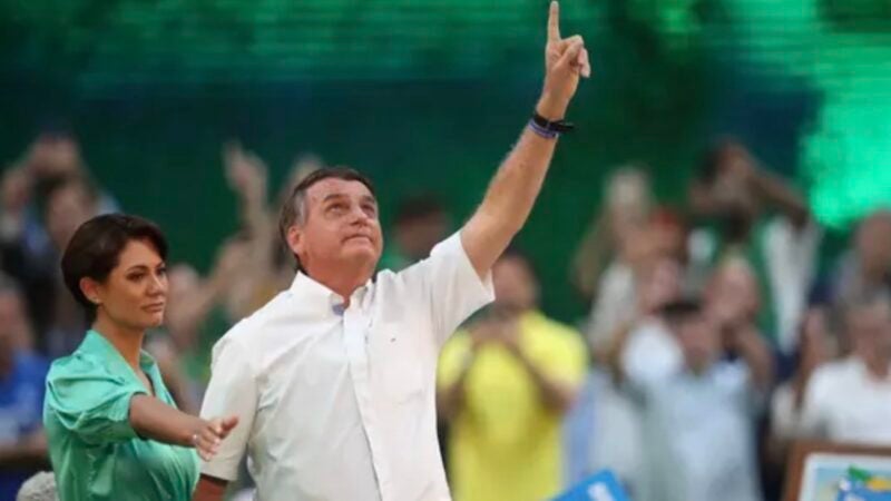 PL oficializa candidatura de Jair Bolsonaro à reeleição com Braga Neto de vice