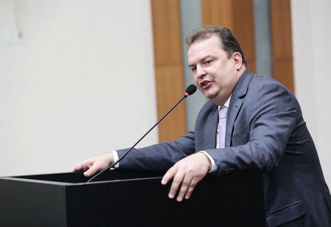 PSB de Mato Grosso é ‘pressionado’ a compor com PT e presidente Max Russi resiste