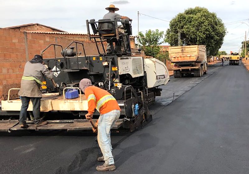 Convênio com a Sinfra garante R$ 5 milhões para asfalto em ruas e avenidas de Colíder