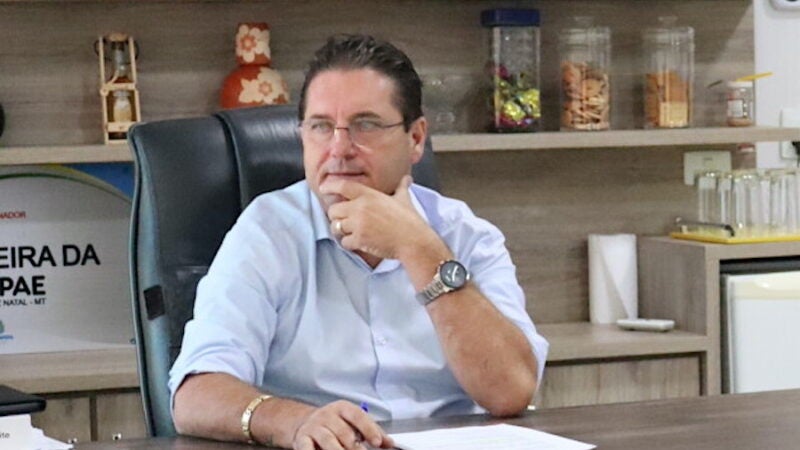 Prefeitura entrega 1,5 mil kits escolares para alunos da rede municipal em Feliz Natal