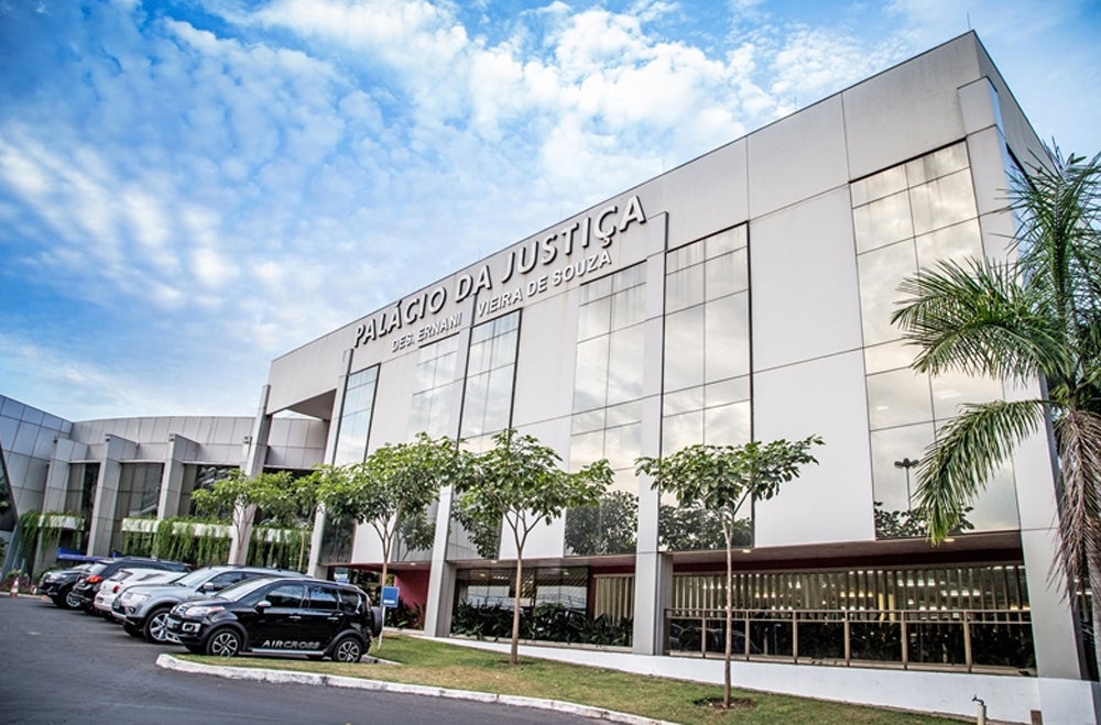 Desembargadores derrubam bloqueio de bens de ex-secretário em MT acusado de fraudar licitação