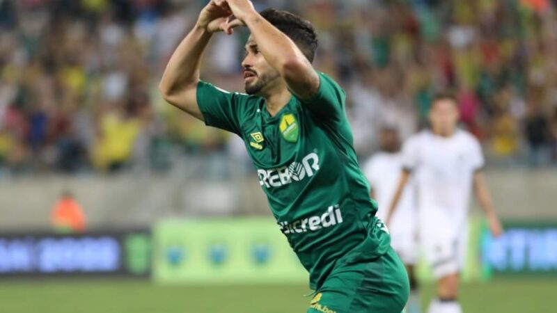 CUIABÁ VENCE O BOTAFOGO E SOBE NA TABELA DO BRASILEIRÃO
