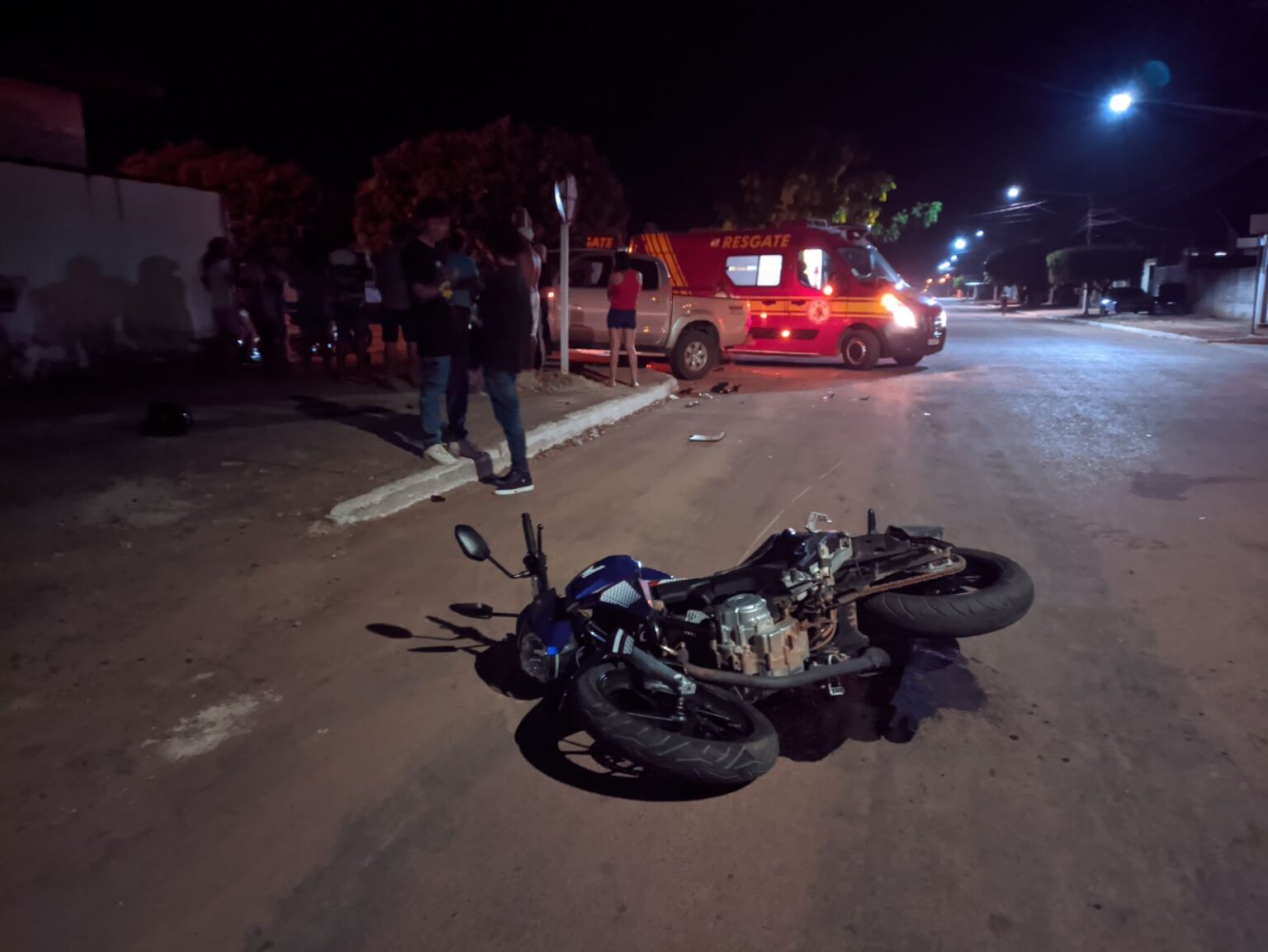 Motociclista colide em caminhonete após fugir da Polícia em Guarantã do Norte