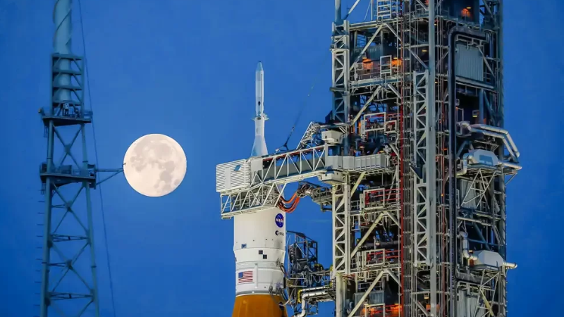 Nasa fará voo à Lua em agosto e viagem a Marte em 2030