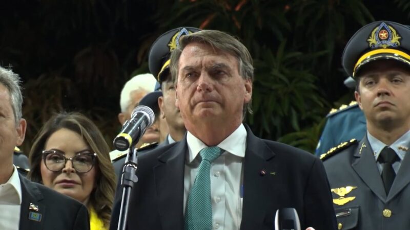 Bolsonaro assina decreto de nova licitação para BR-163, diz senador