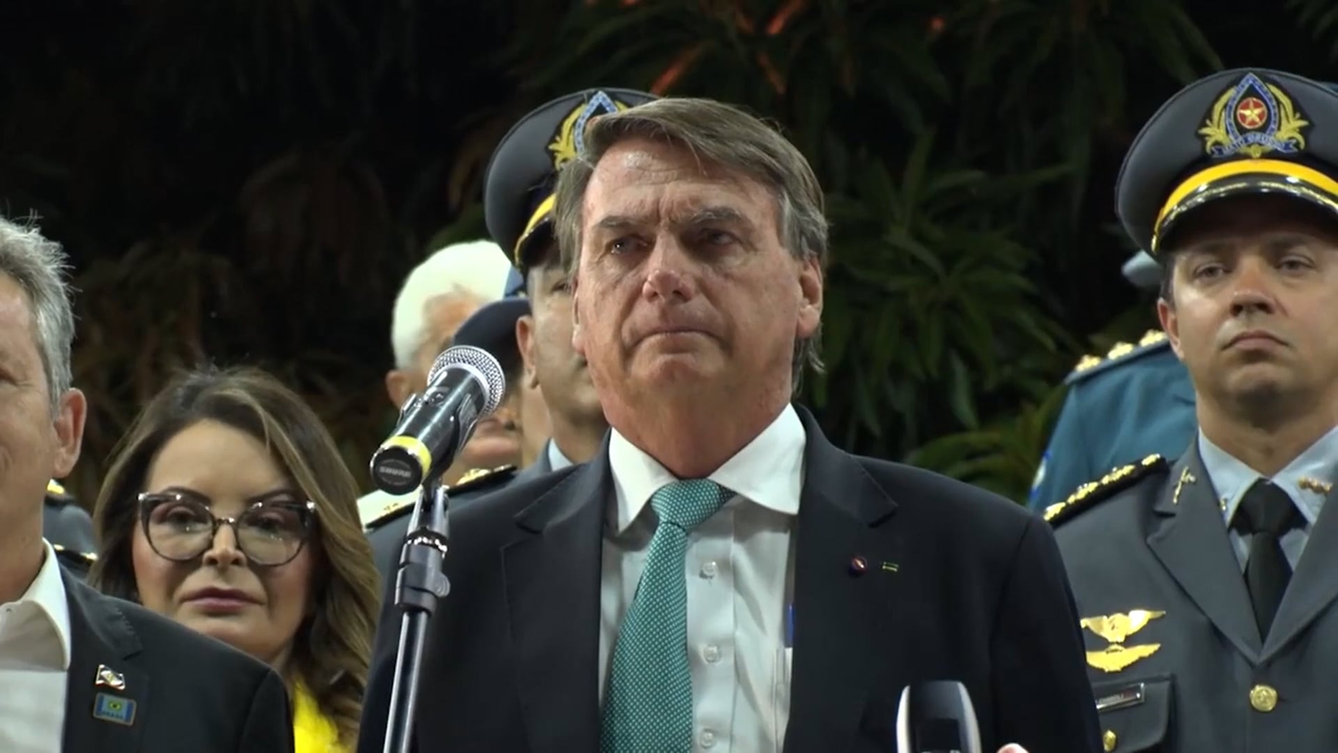 Bolsonaro assina decreto de nova licitação para BR-163, diz senador