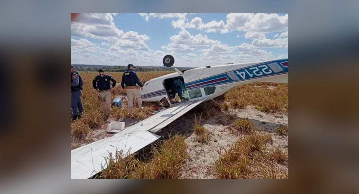 Avião cai no interior de MT e vitima tem fratura exposta