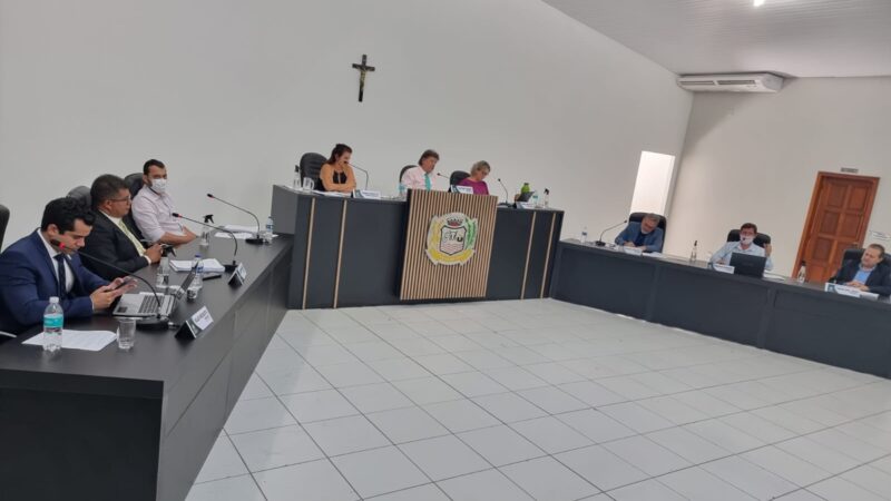 Vereadores aprovam projeto da prefeitura que institui passe gratuito para estudantes em Lucas