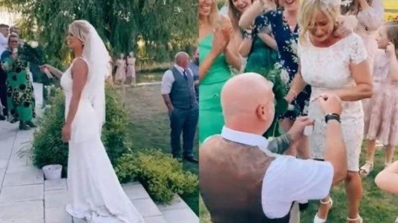 Filha faz surpresa no casamento e entrega buquê para mãe ficar noiva! Assista