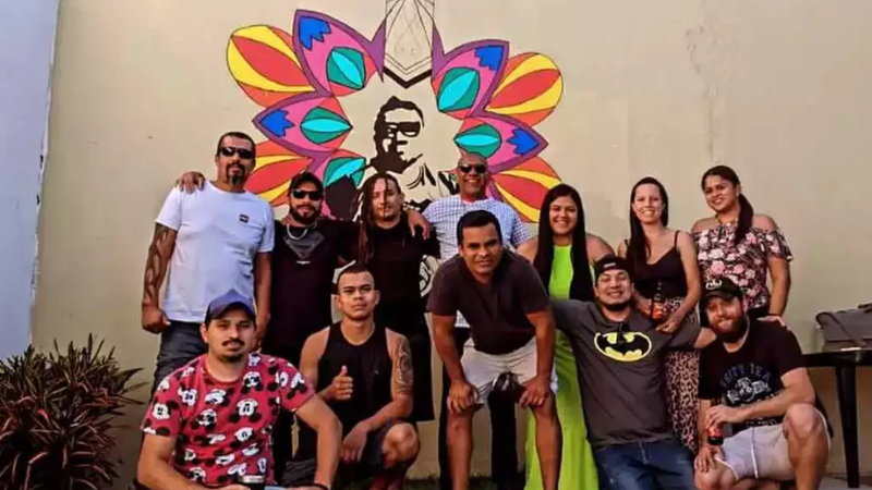 Dia do Amigo: o ‘cara mais divertido da turma’ ganha homenagem póstuma