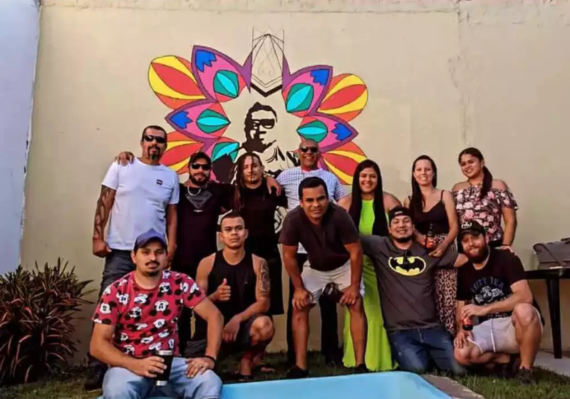Dia do Amigo: o ‘cara mais divertido da turma’ ganha homenagem póstuma