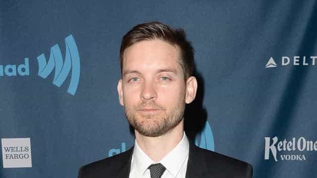 Tobey Maguire, do ‘Homem-Aranha’, celebra 47.º aniversário com famosos