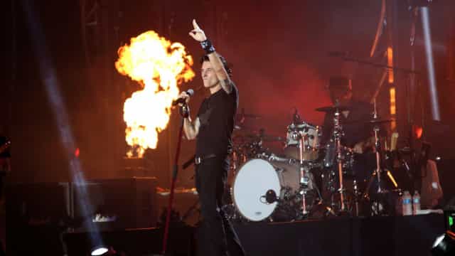 Dinho Ouro Preto, do Capital Inicial, critica Bolsonaro e revela decepções com Lula