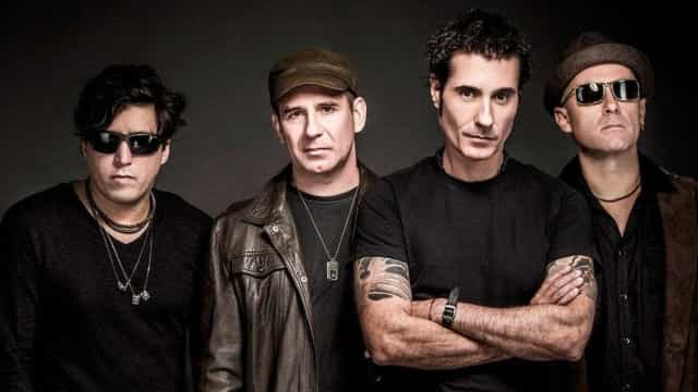 Capital Inicial anuncia retorno e Dinho Ouro Preto sobe o tom contra Bolsonaro